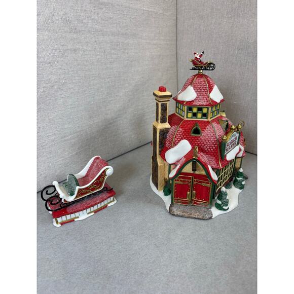 Dept 56 North Pole Series – Santa’s Sleigh Maker #56.56950 Limited Edition - Picture 6 of 13